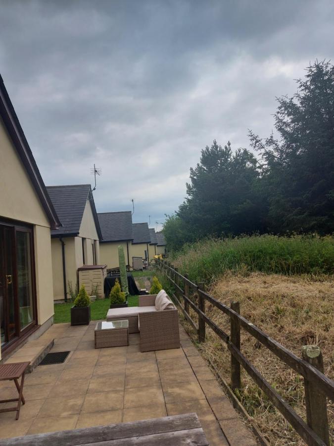 10 The Parklands - Cosy Bungalow In Cornwall Villa Kilkhampton ภายนอก รูปภาพ